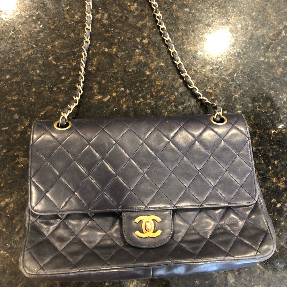 Chanel quilted chain bag